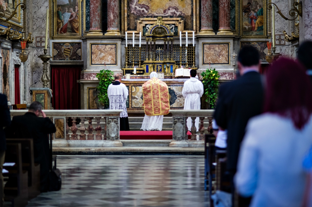 Traditional Latin Mass Best Expresses The Reality Of Christ's Sacrifice | National Catholic Reporter